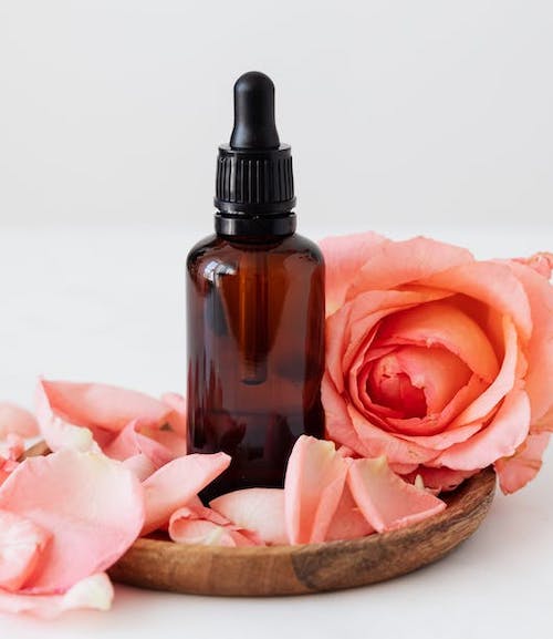 bottle-essence-rose image